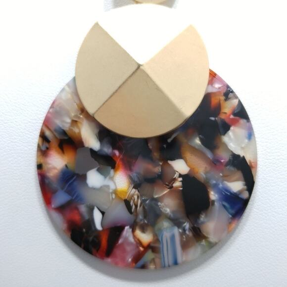 Loft Women's Long Pendant Necklace, Multicolored Lucite Pendant, 28 Inches, NWT - Picture 3 of 8